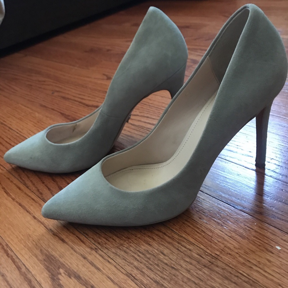 gray point toe heel